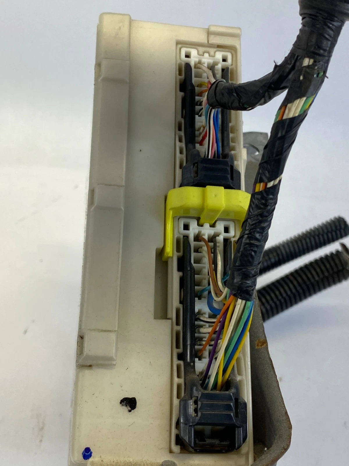 2007 08 09 10 11 LEXUS GS350 DASH LEFT FUSE RELAY JUNCTION BLOCK BOX 82730-30272
