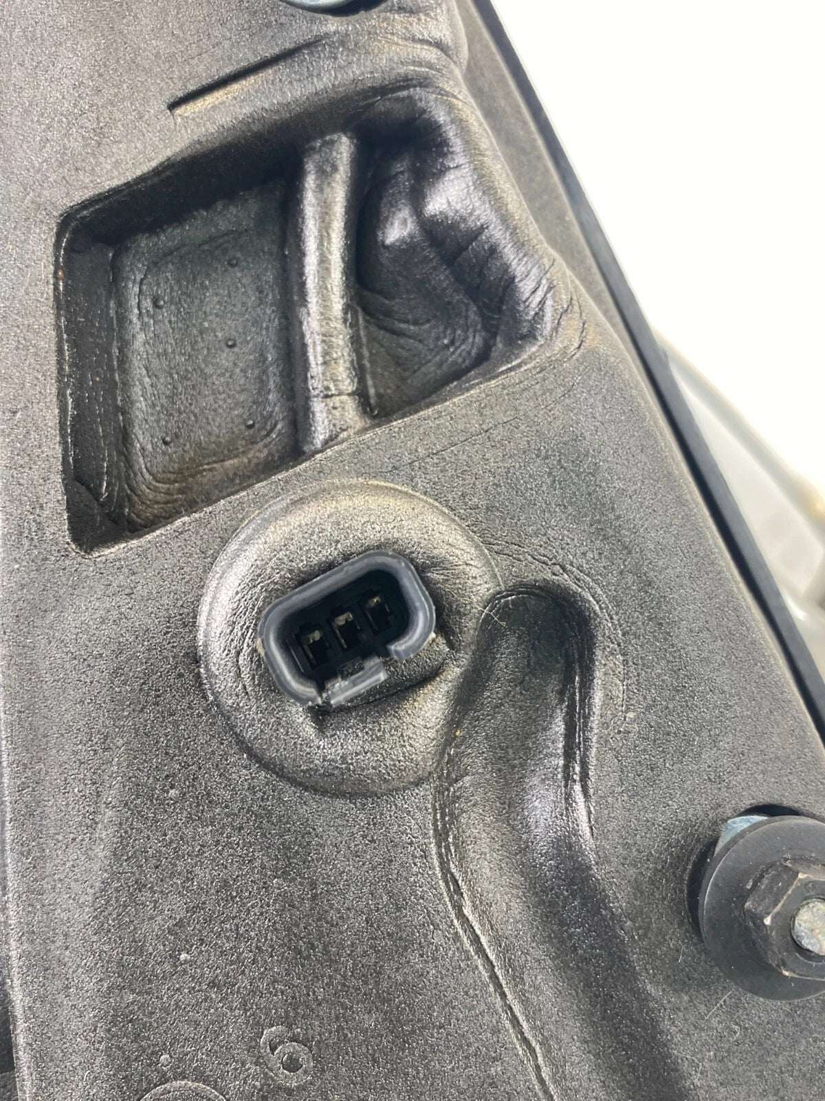 2007-2009 SUZUKI XL-7 FRONT RIGHT PASSENGER SIDE VIEW POWER MIRROR ASSEMBLY OEM