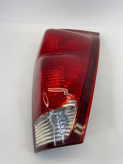 2002-2006 Chevrolet Avalanche 1500 Rear Right Taillight Tail Light Lamp 15092493