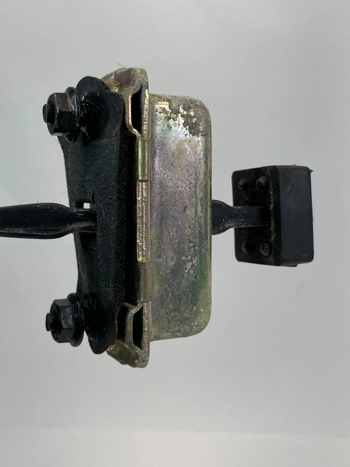 06-11 CADILLAC DTS 00-05 DEVILLE REAR LEFT DOOR CHECK CHECKER STOPPER DETENT OEM