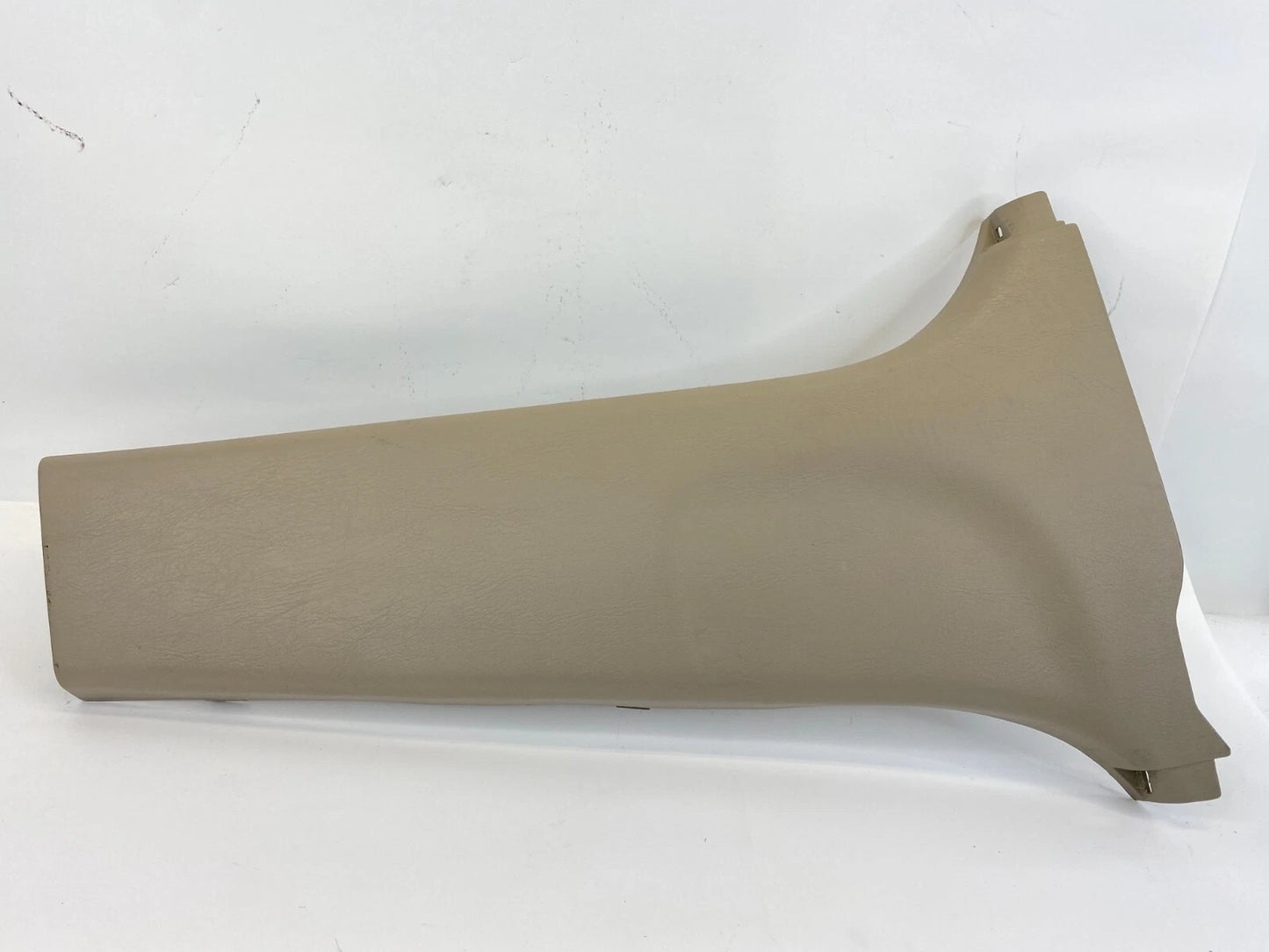 2003-2008 TOYOTA COROLLA FRONT RIGHT LOWER CENTER PILLAR TRIM 62413-02101 OEM