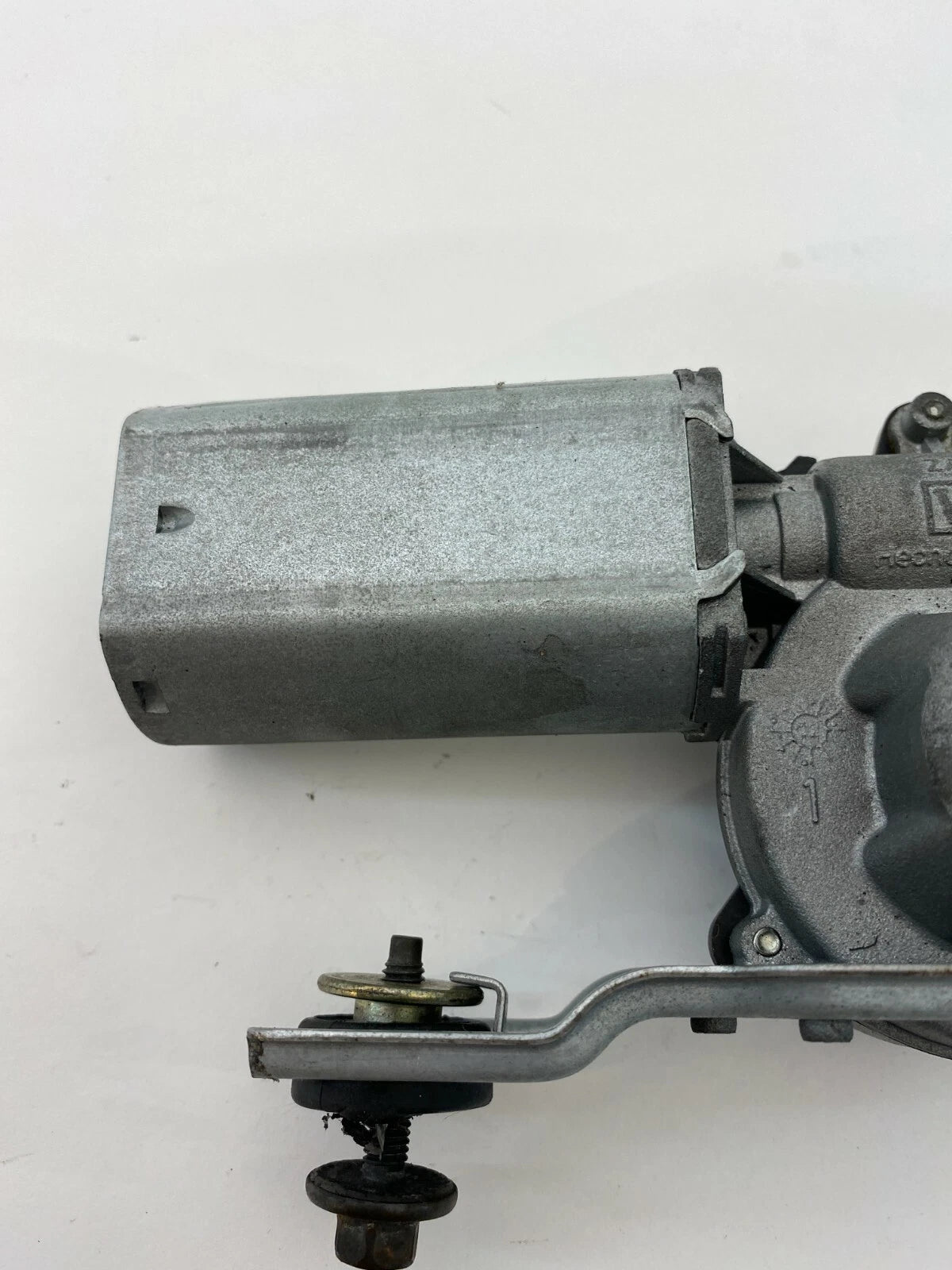 2002 2003 2004 JEEP GRAND CHEROKEE REAR LIFTGATE WINDSHIELD WIPER MOTOR 9602570