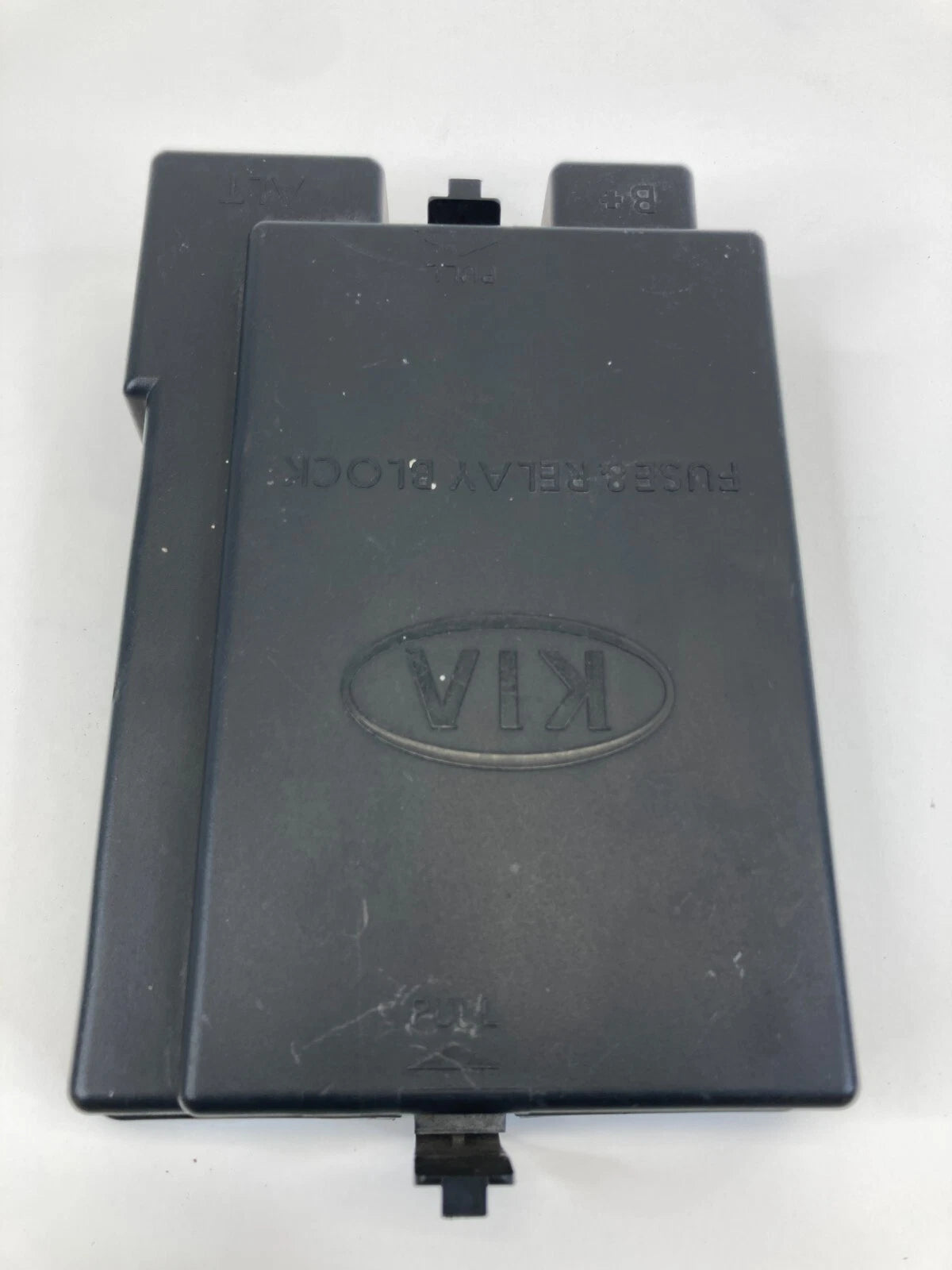 2005-2010 KIA SPORTAGE 2.0L L4 ENGINE FUSE BOX COVER LID PANEL 91951-1F410 OEM