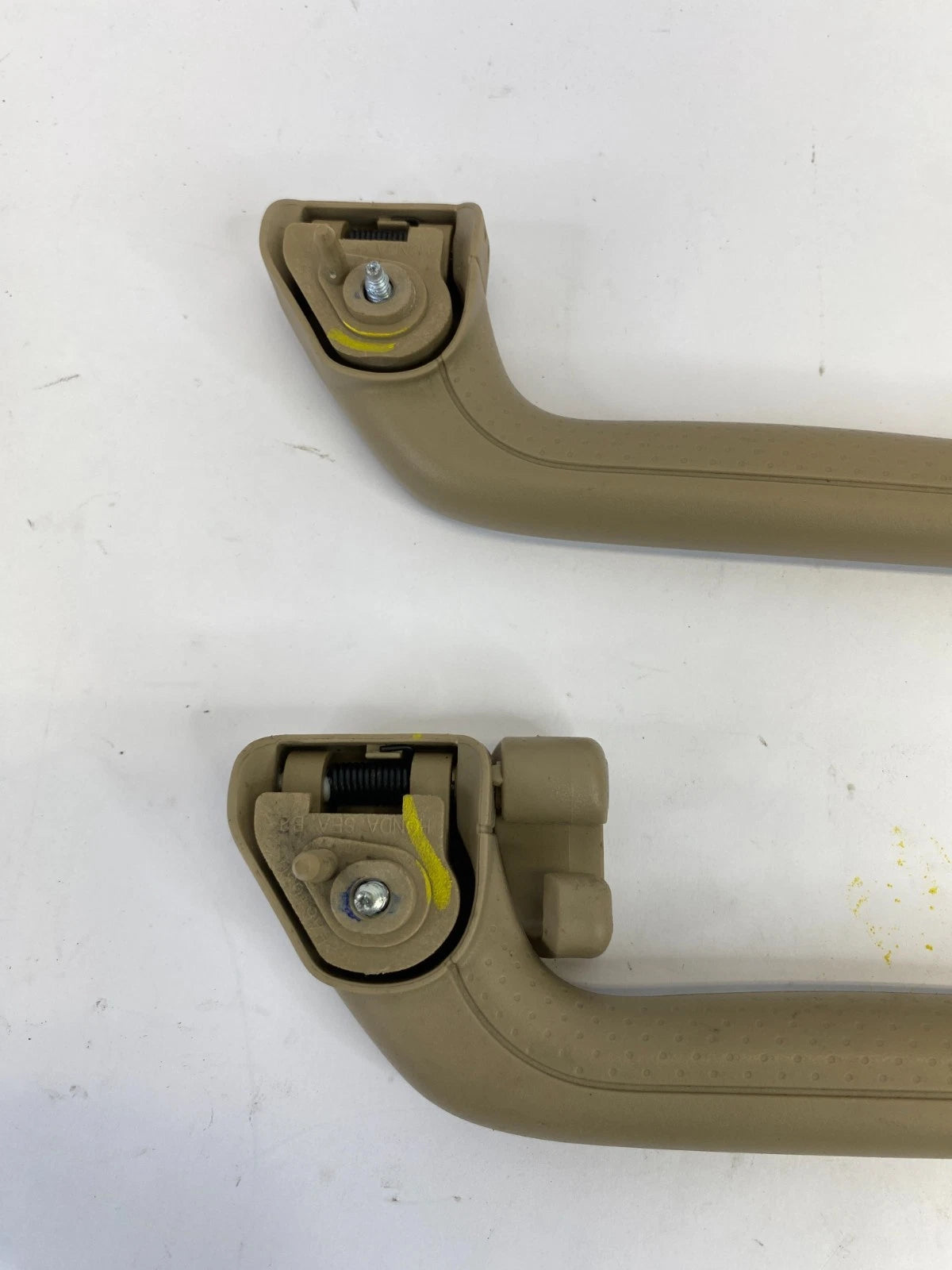 2005-2007 HONDA ODYSSEY INTERIOR REAR ROOF GRAB HANDLE BAR PAIR SET BEIGE OEM
