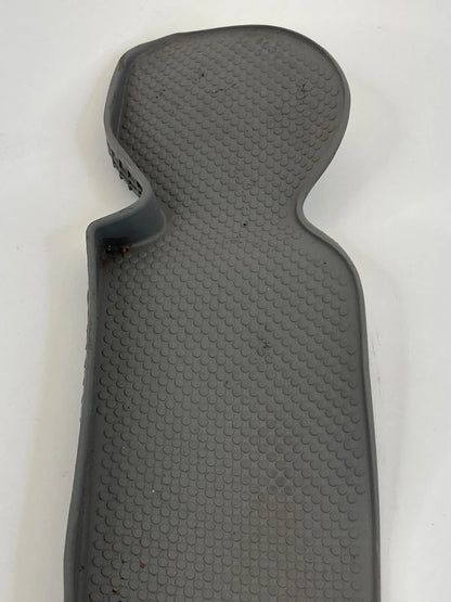 05-07 VOLKSWAGEN JETTA FRONT RIGHT DOOR PANEL INSERT MAT RUBBER 1K4-868-134 OEM