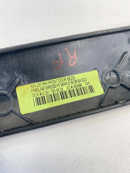 06-10 MERCEDES-BENZ R350 FRONT RIGHT INTERIOR DOOR PANEL BEZEL COVER TRIM OEM