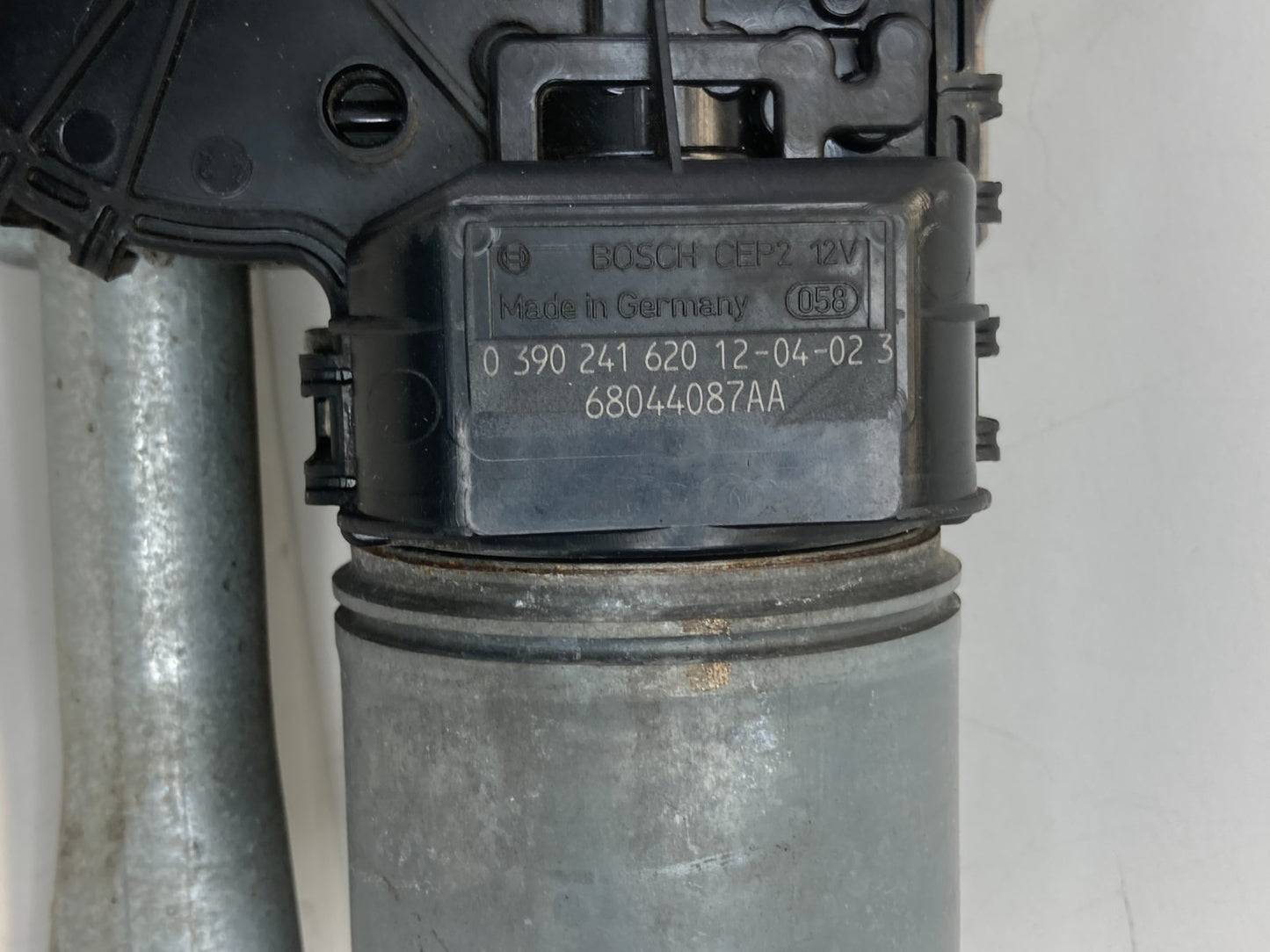 2011-2014 Chrysler 200 Front Windshield Wiper Motor w/ Linkage 68044087AA OEM