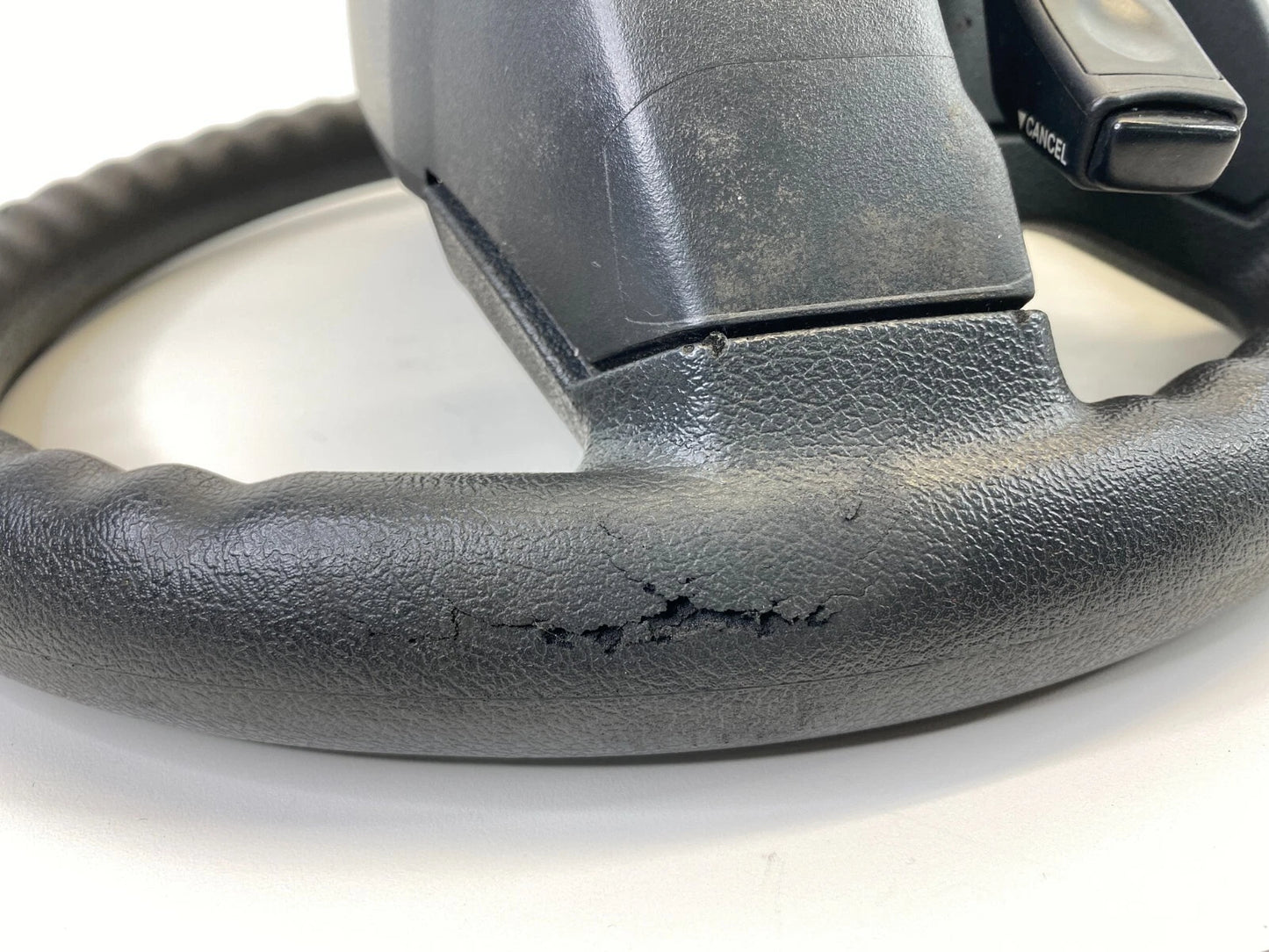 2007-2010 DODGE CALIBER LEFT DRIVER STEERING WHEEL W/ CRUISE CONTROL OEM