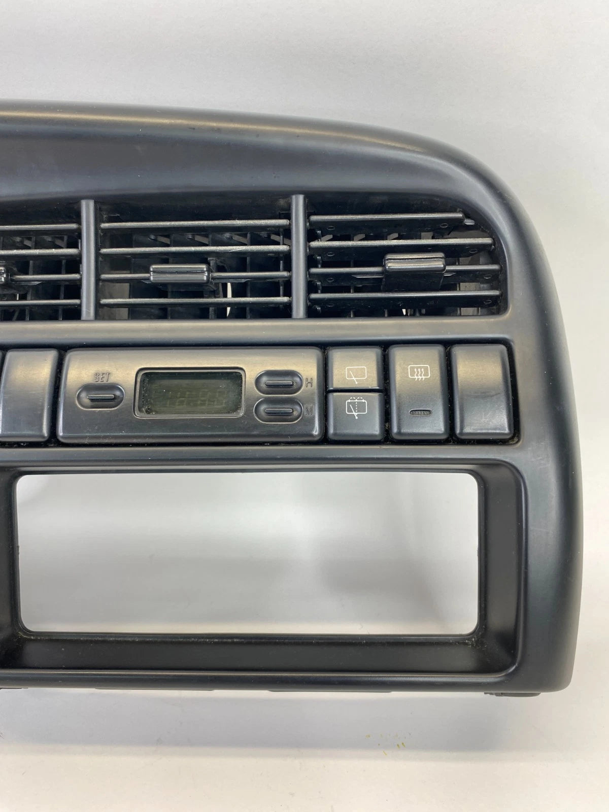98-02 ISUZU TROOPER INSTRUMENT PANEL CLUSTER DASH BEZEL HAZARD SWITCH BLACK OEM