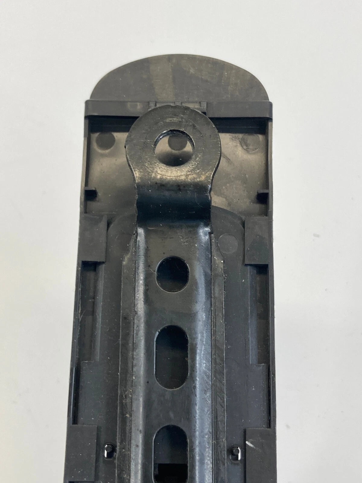 08 09 10 11 FORD FOCUS SEDAN FRONT LEFT DRIVER SEAT BELT HEIGHT ADJUSTMENT OEM