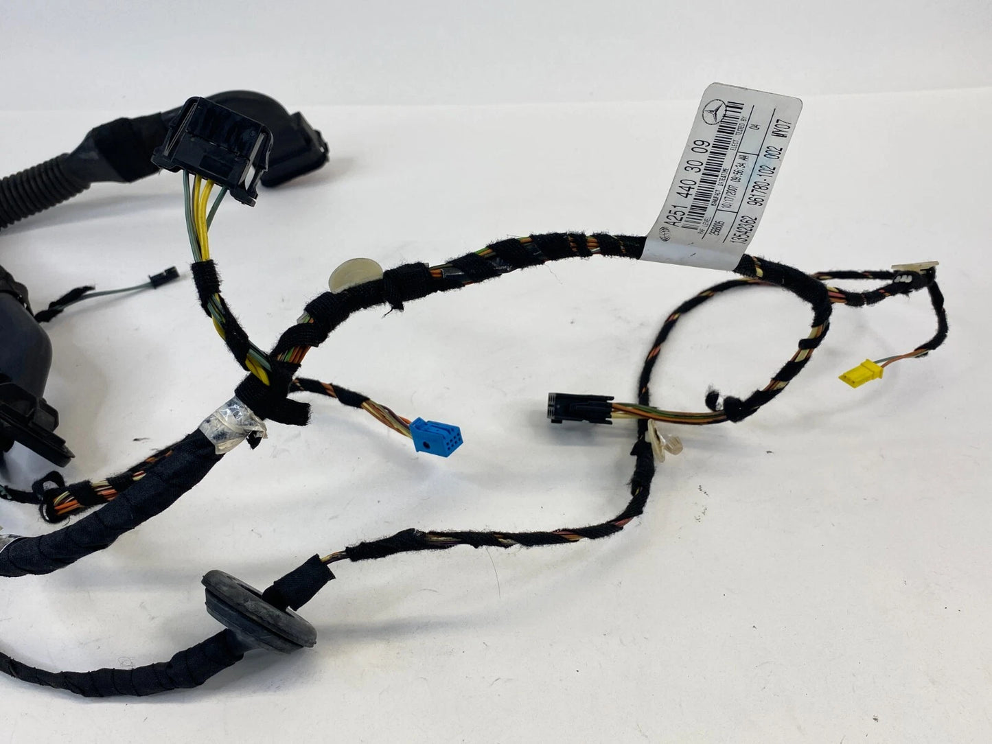 2006-2012 MERCEDES-BENZ R350 REAR LEFT SIDE INNER DOOR HARNESS A2514403009 OEM