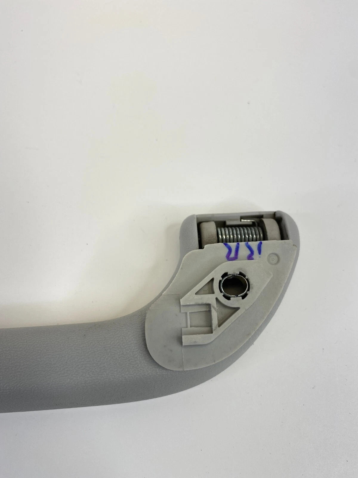 2009-2013 SUBARU FORESTER REAR RIGHT SIDE ROOF INNER GRAB GRIP ASSIST HANDLE OEM