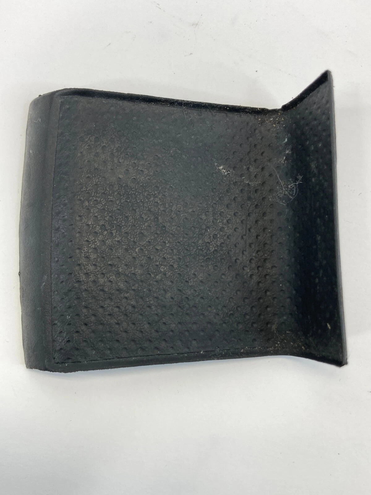 11-16 CHEVROLET CRUZE 2016 CRUZE LIMITED CENTER CONSOLE TRAY MAT INSERT OEM