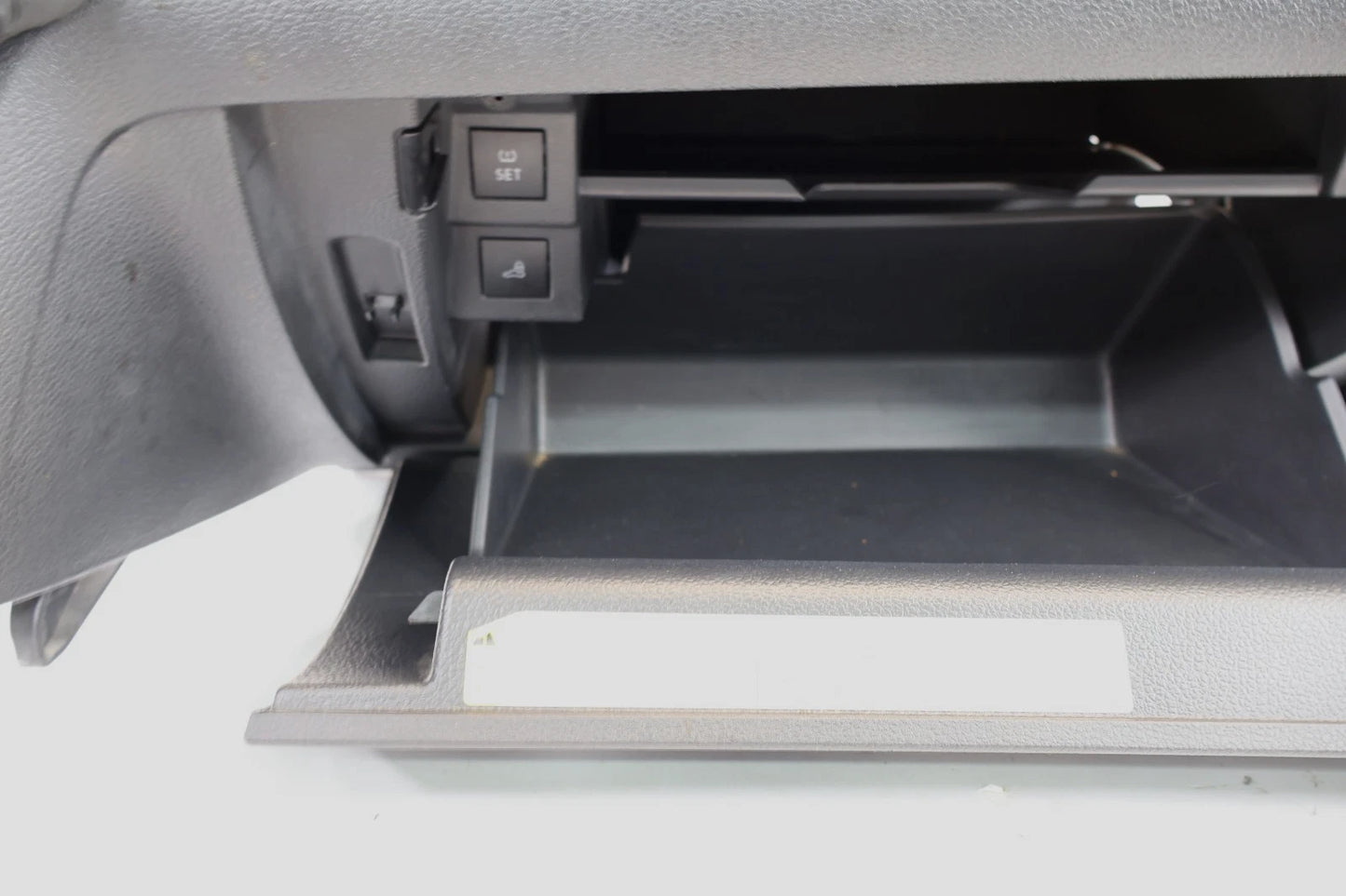2012-2019 VOLKSWAGEN PASSAT DASH GLOVE BOX STORAGE COMPARTMENT 561857097 OEM