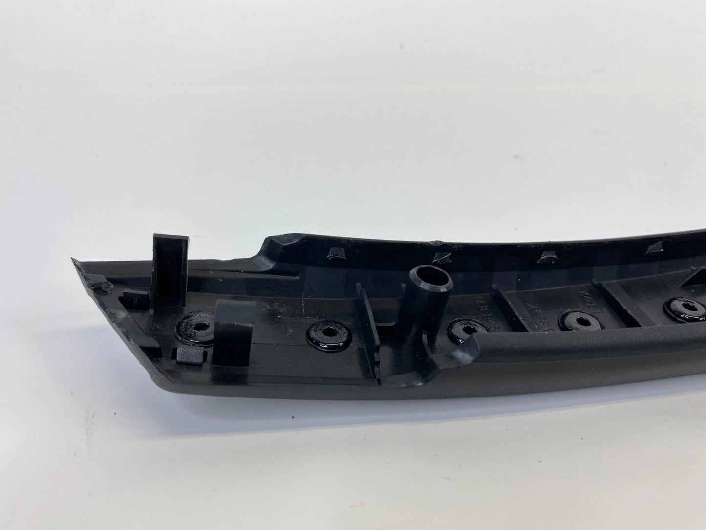 2010 2011 2012 MAZDA CX-7 CX7 FRONT RIGHT PASSENGER DOOR BEZEL TRIM EH4668D62