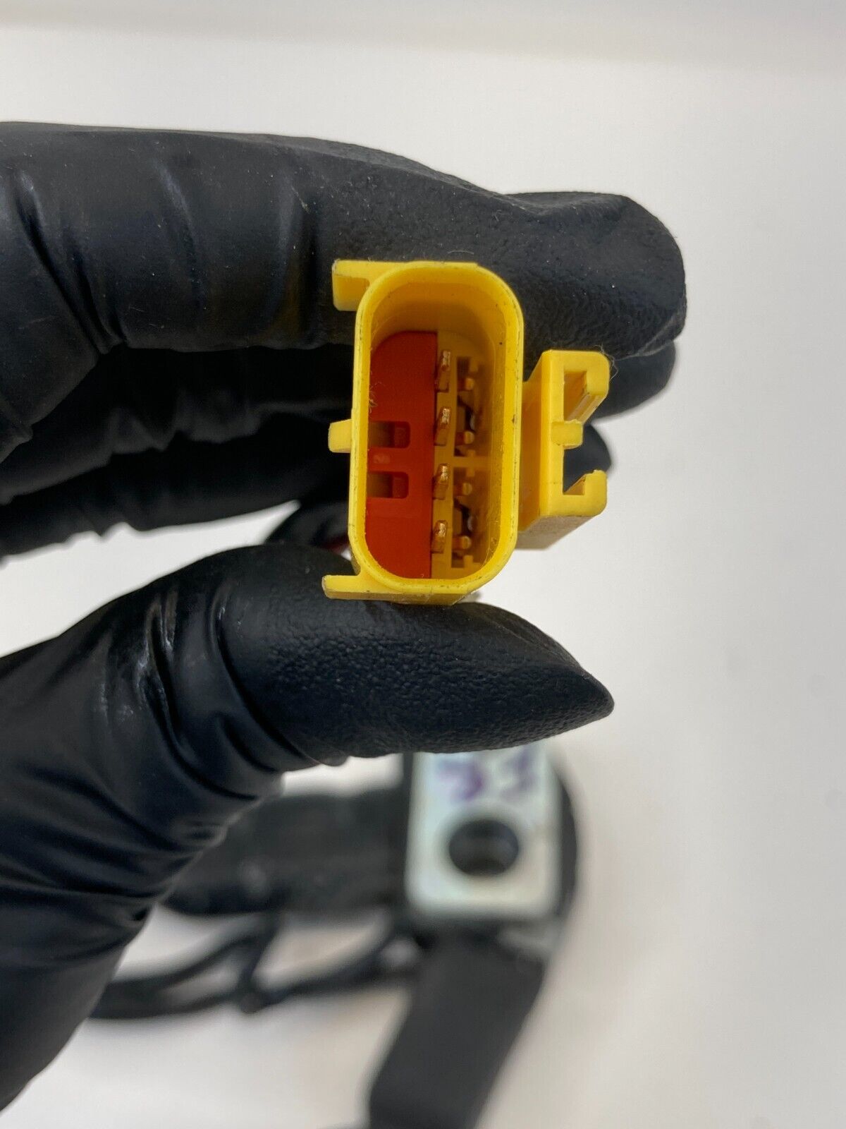 2009 2010 2011 2012 Jeep Liberty Front Right Side Seat Belt Buckle Pretensioner