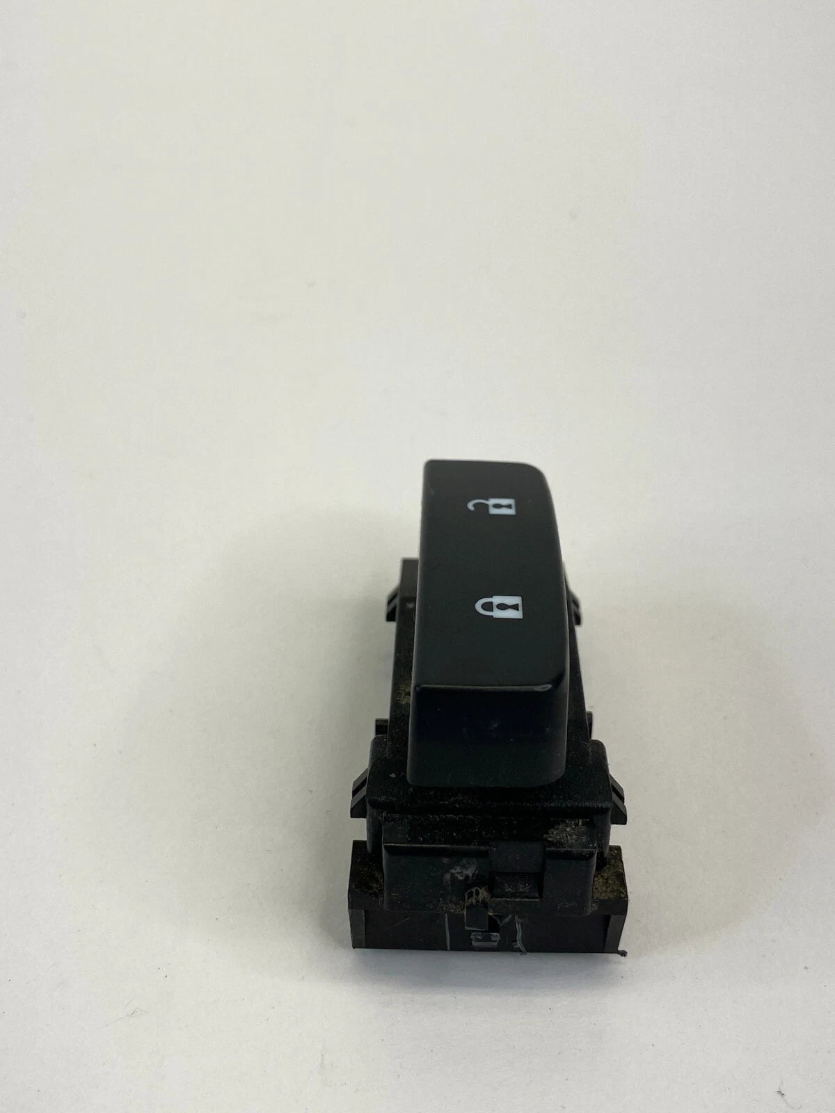 2009-2017 CHEVROLET TRAVERSE FRONT RIGHT SIDE DOOR LOCK CONTROL SWITCH 15804094