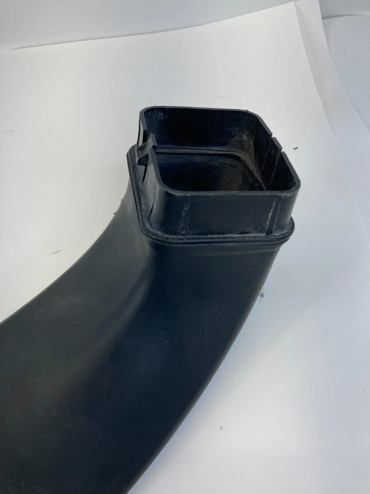 2012-2016 Volvo S60 2.5L L5 Air Inlet Intake Duct Hose Pipe 31293955 OEM