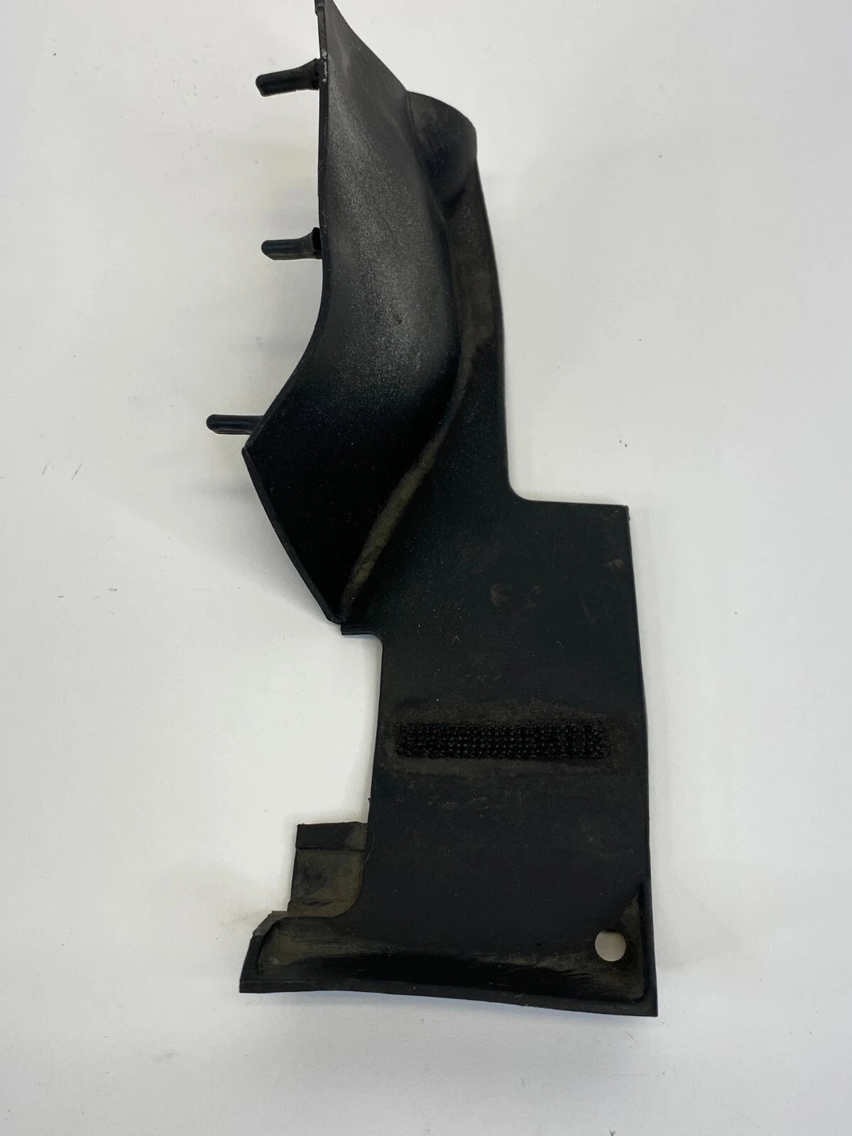 2007-2012 NISSAN VERSA FRONT LEFT SIDE COWL BAFFLE COVER PANEL 66869-EL00A OEM
