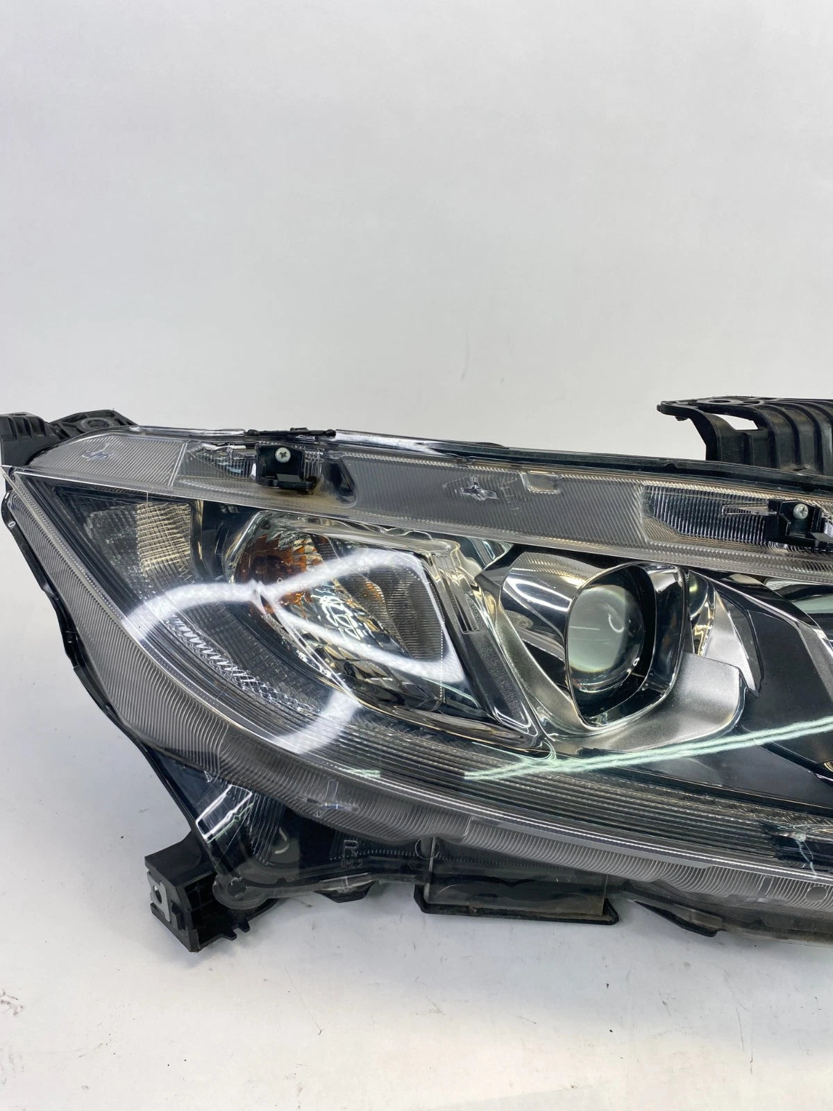 2016-2021 HONDA CIVIC RIGHT PASSENGER SIDE HALOGEN HEADLIGHT OEM 1EJ949782-02