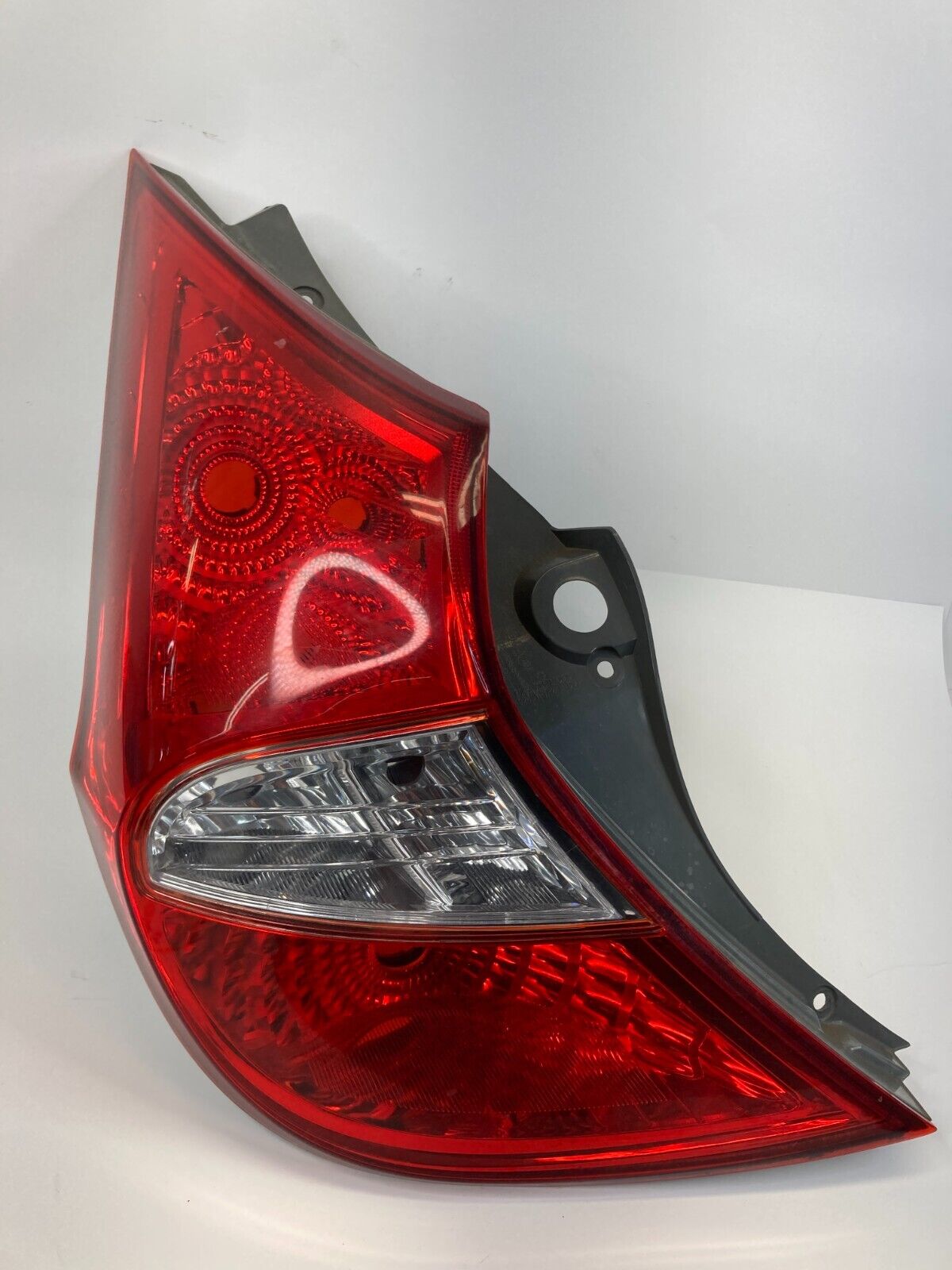 2012-2017 Hyundai Accent Rear Left Back Side Tail Light Lamp Taillight 92401-1R2