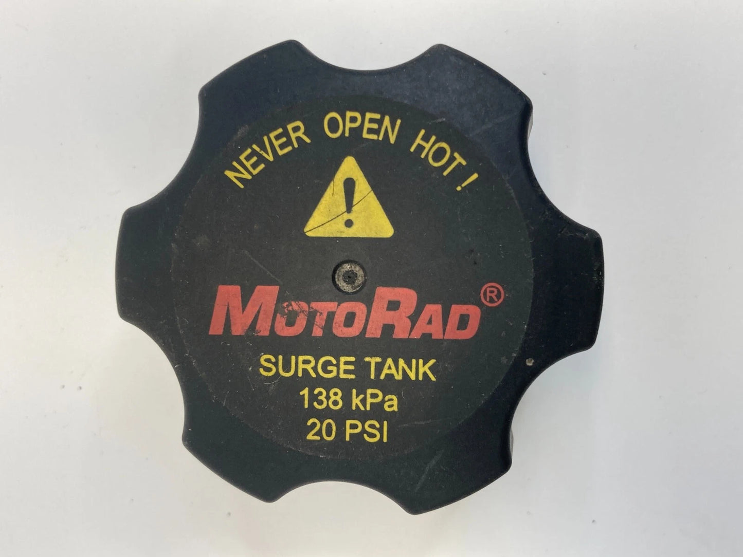 2013-2023 CHEVROLET MALIBU ENGINE COOLANT RADIATOR RESERVOIR TANK CAP COVER
