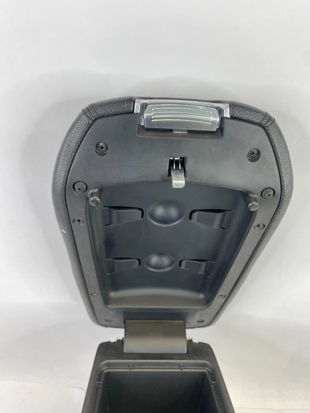 2014 2015 KIA SORENTO CENTER CONSOLE ARMREST BOX STORAGE ASSEMBLY 846911U005 OEM