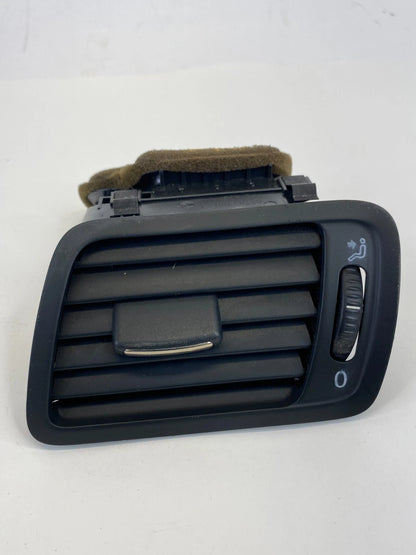 2009-2011 Volkswagen CC Front Left Side Outer Dash Air Vent Grille 3C1-819-701F
