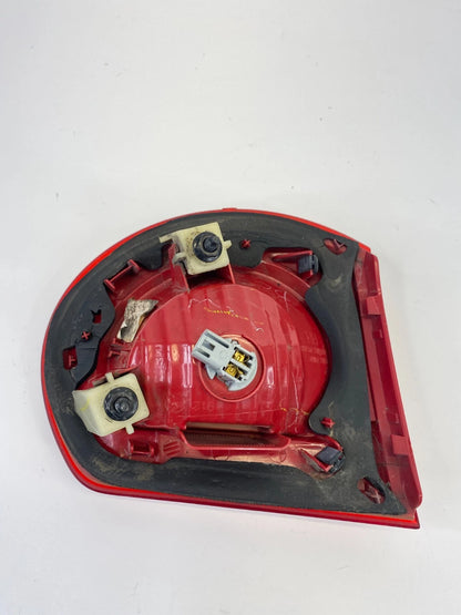 2009-2012 CHEVROLET TRAVERSE REAR RIGHT SIDE TRUNK LID TAIL LIGHT TAILLIGHT OEM