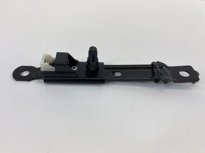 2007-2009 HYUNDAI SANTA FE LEFT DRIVER SIDE SEAT BELT HEIGHT ADJUSTER OEM