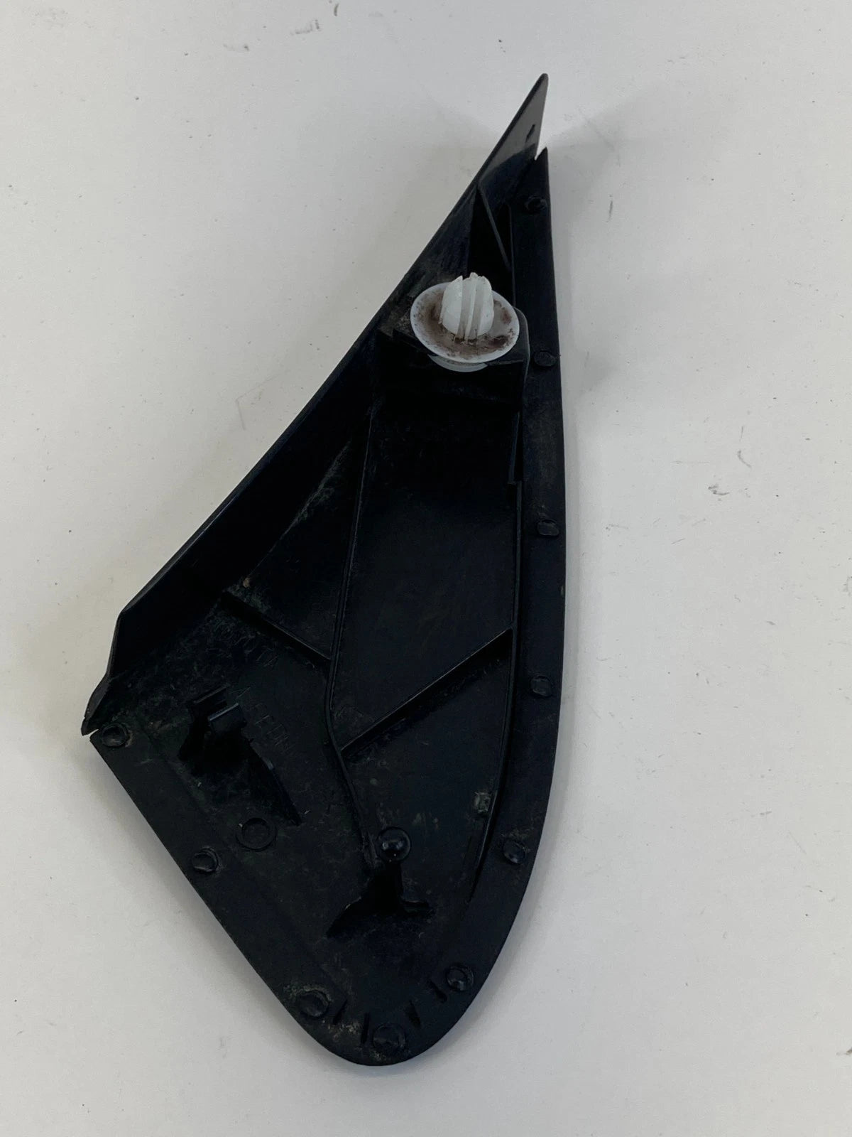 2003-2008 TOYOTA COROLLA FRONT PILLAR LEFT DRIVER EXTERIOR MIRROR CORNER COVER
