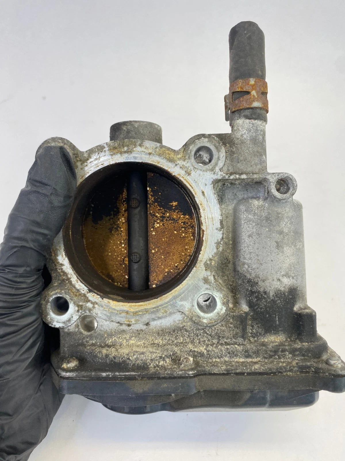 10-22 TOYOTA PRIUS 1.8L ENGINE ELECTRIC THROTTLE BODY ASSEMBLY OEM 22030-37060