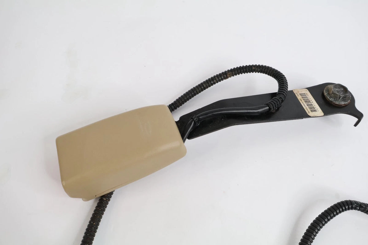 2008-2012 HONDA ACCORD SEDAN FRONT RIGHT PASSENGER SIDE SEAT BELT BUCKLE OEM