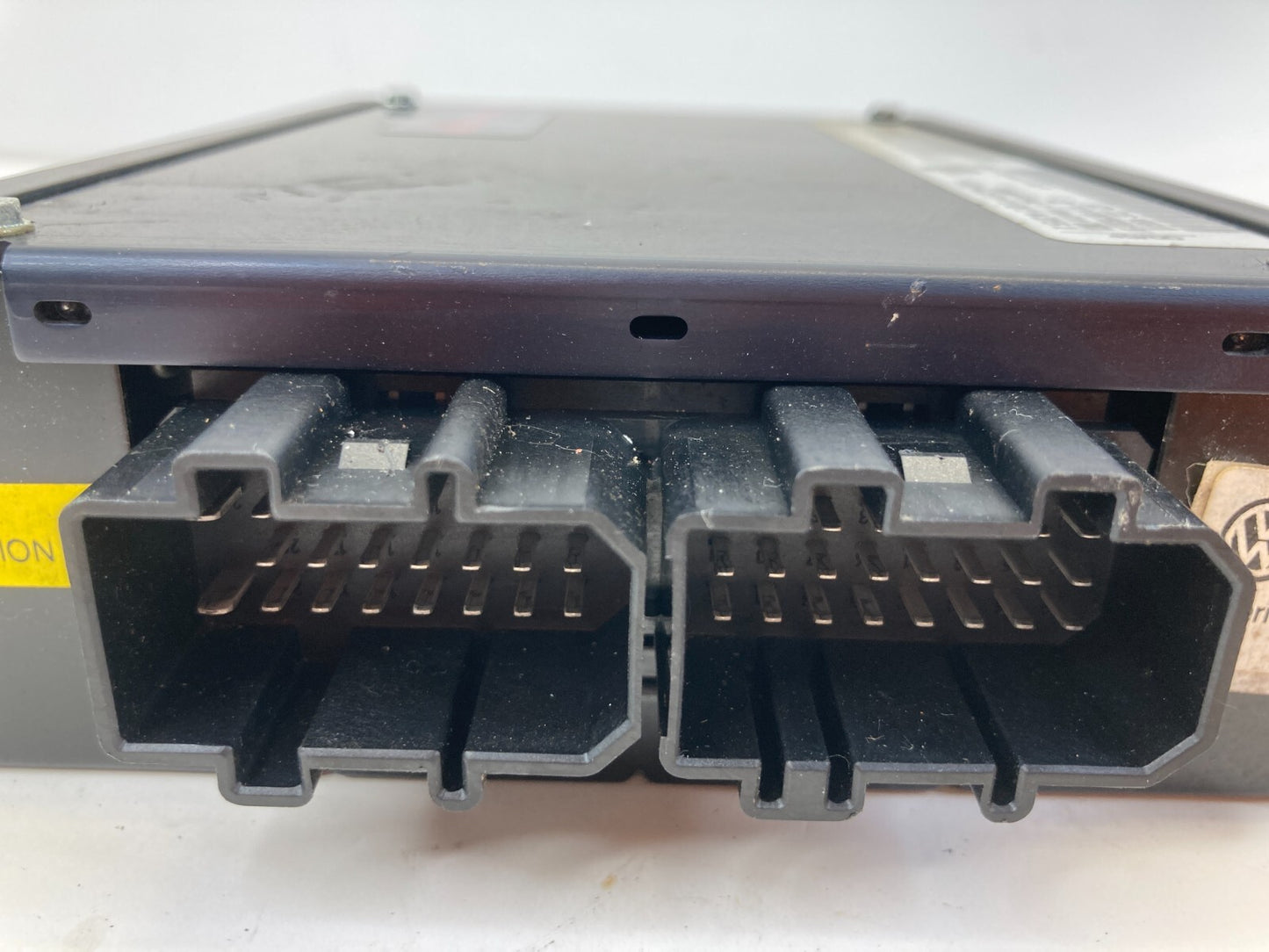 98-10 Volkswagen Beetle Audio Radio Amplifier AMP Equipment Sound 1C0-035-456-P