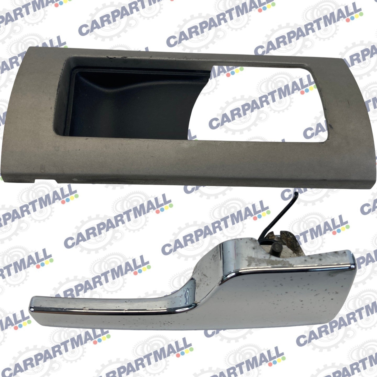 2003-2006 Lincoln Navigator Rear Right Side Inner Door Handle w/ Bezel