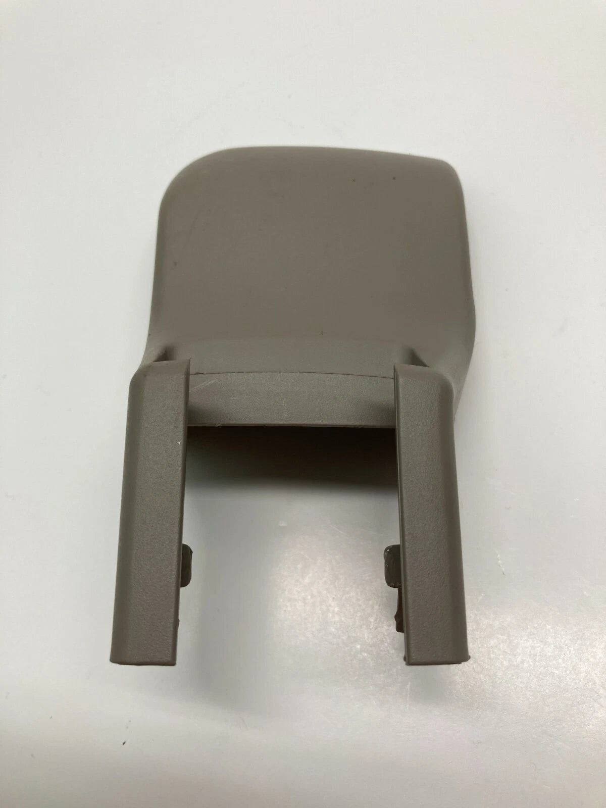 02 03 TOYOTA CAMRY TOYOTA COROLLA FRONT LEFT DRIVER LH SEAT TRACK END COVER TRIM