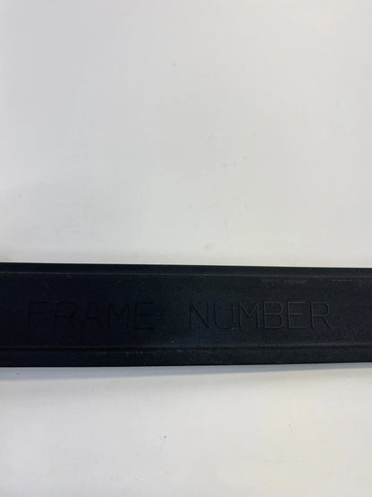 2006-20141 HONDA CIVIC LID FRAME NUMBER COVER TRIM BEZEL ASSY 74205SNAA002 OEM