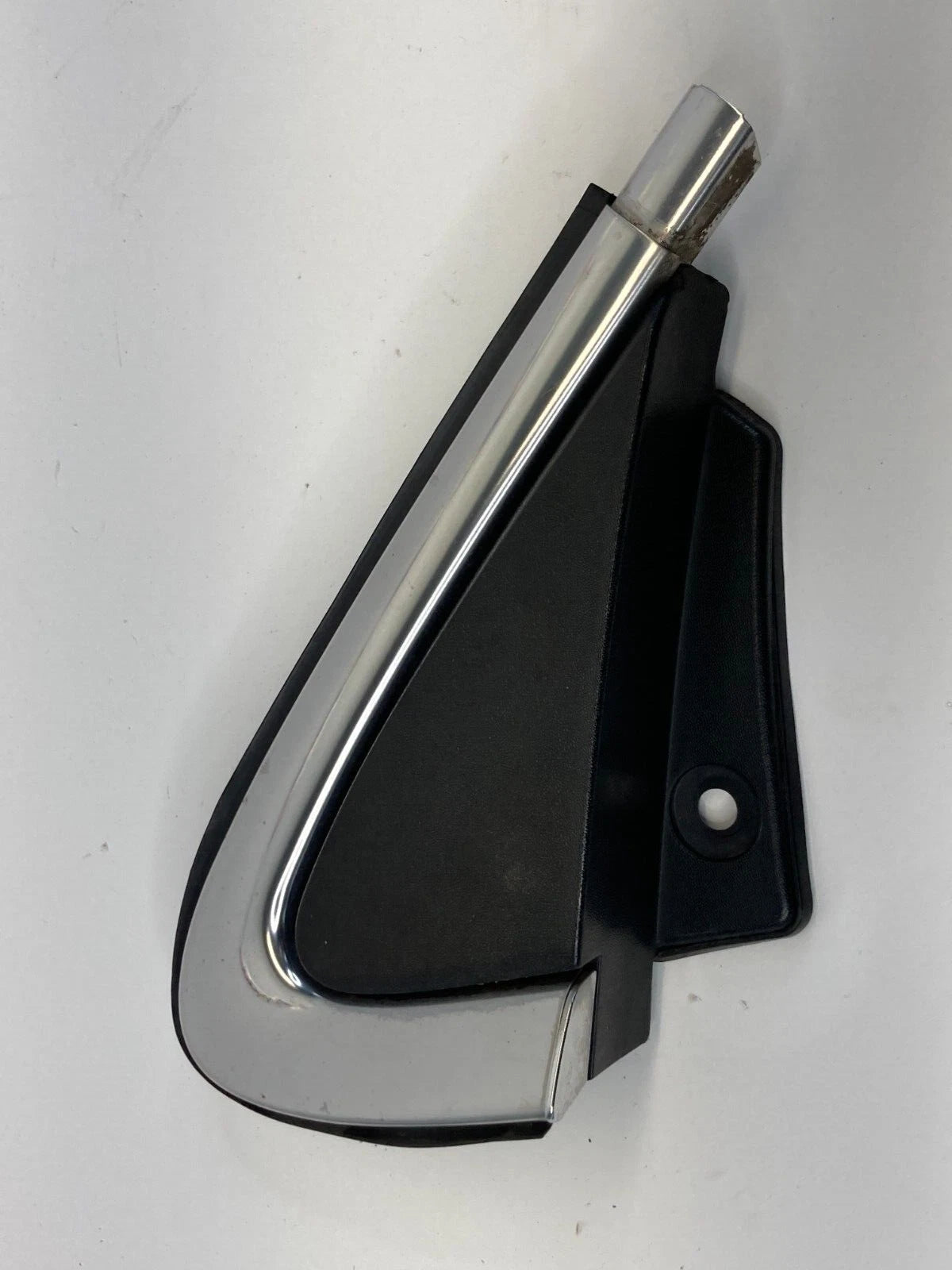 2008-2012 BUICK ENCLAVE FRONT LEFT SIDE EXTERIOR PILLAR CORNER COVER MOLDING OEM