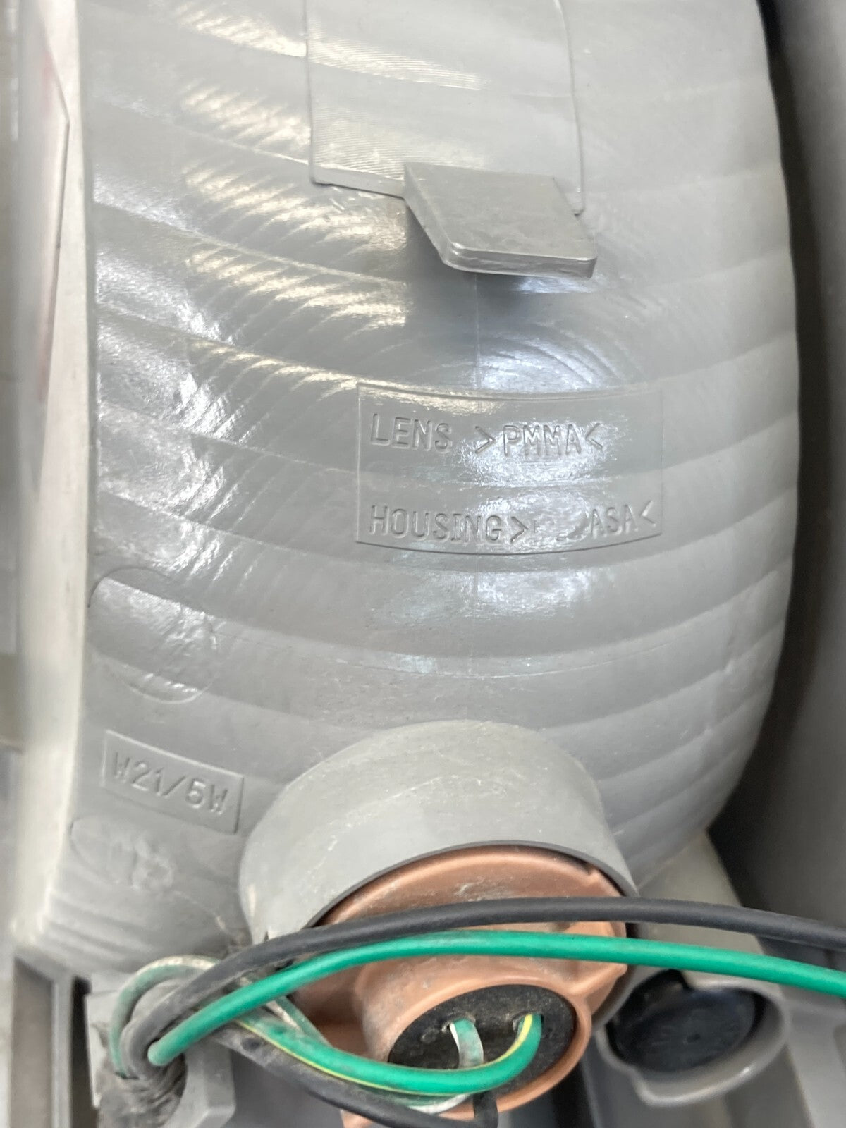 2008-2013 Nissan Rogue Left Driver Outer Tail Light Lamp Taillight Taillamp