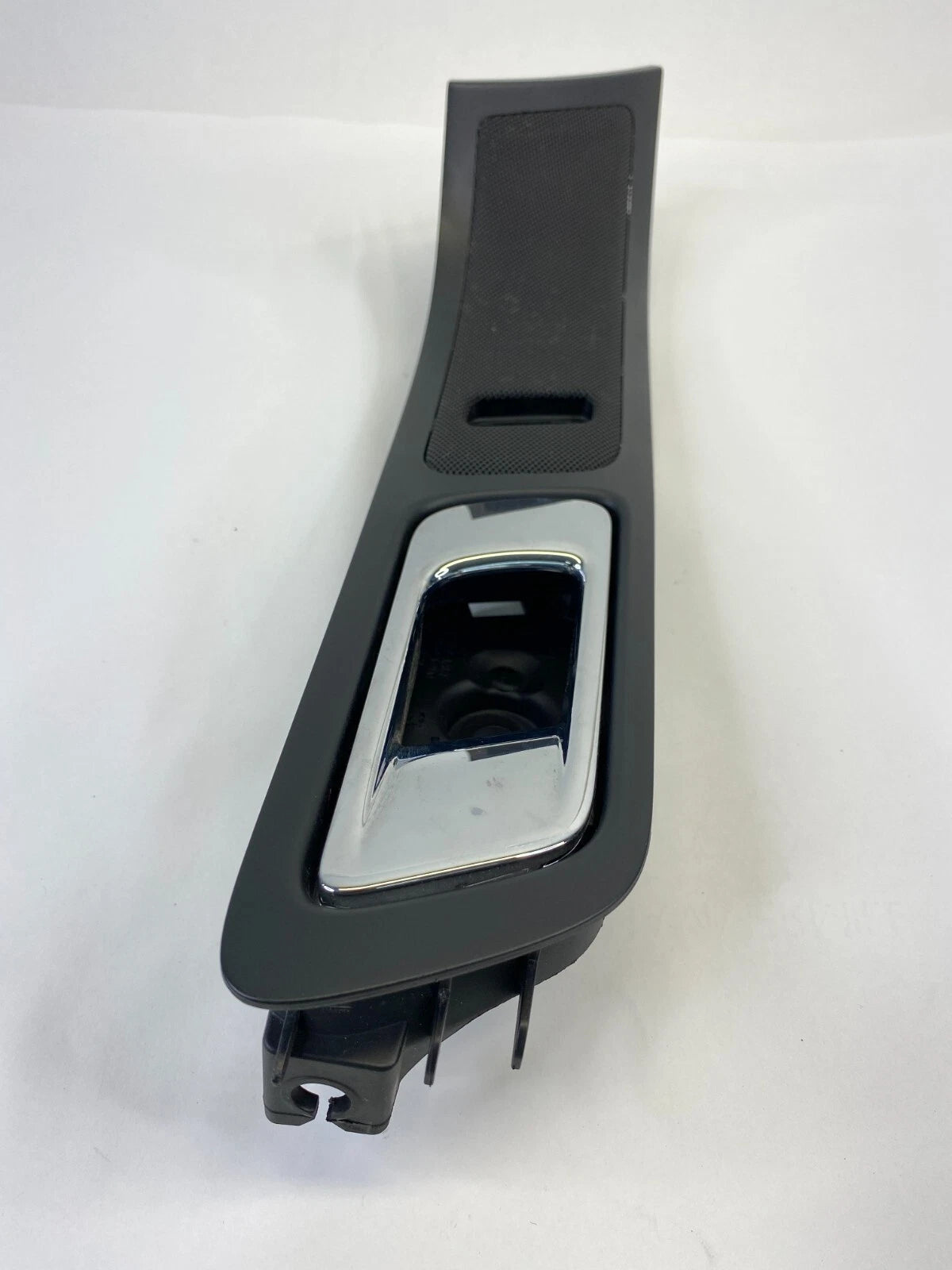 2016-2019 FORD POLICE INTERCEPTOR UTILITY FRONT RIGHT DOOR INNER HANDLE 7822600A