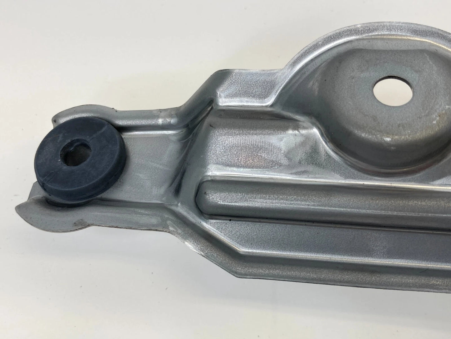 2004-2006 LEXUS RX330 REAR LIFGATE WINDSHIELD WIPER MOTOR ASSY 85130-0E010 OEM