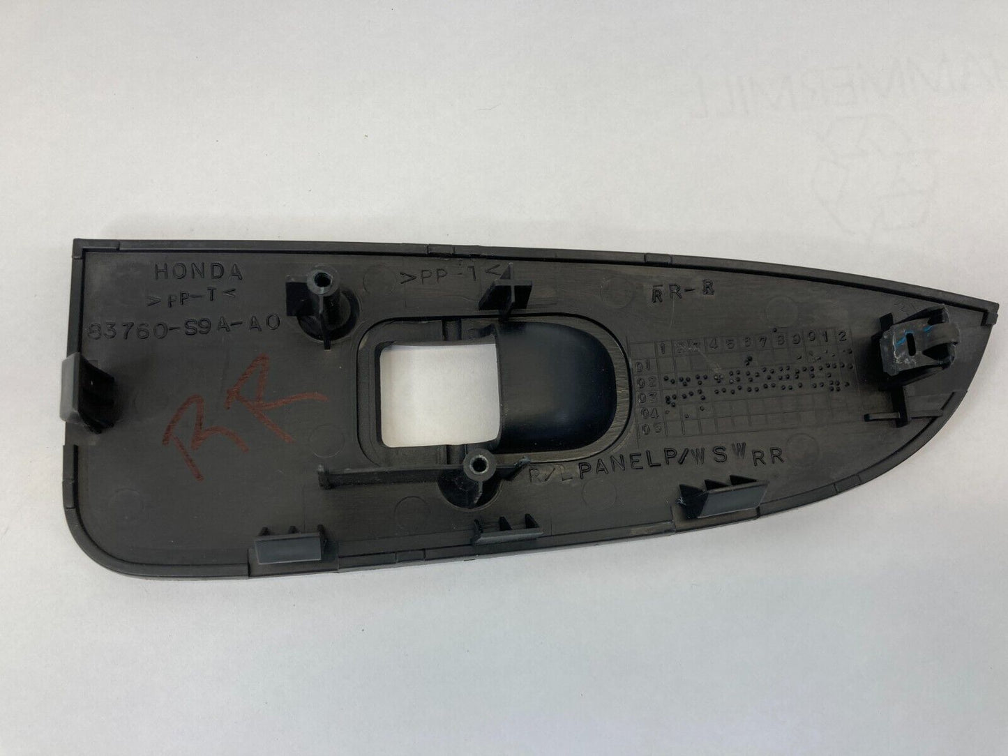 2002-2006 Honda CR-V CRV Rear Right Window Switch Bezel Trim Cover 83760-S9A-A0