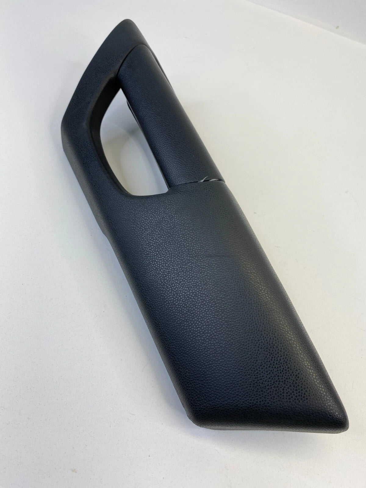 04-09 MAZDA 3 MAZDA3 REAR RIGHT SIDE INNER DOOR ARM REST GRIP HANDLE BP4K-69376