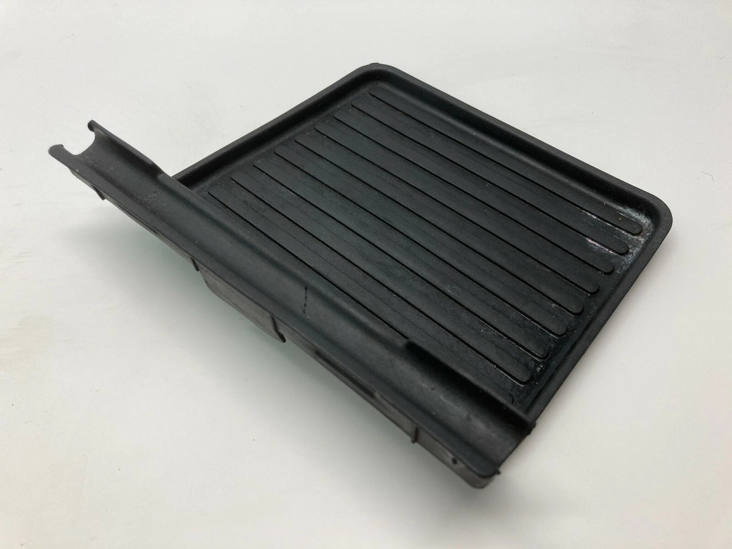 2002-2005 FORD EXPLORER MOUNTAINEER CENTER CONSOLE RUBBER INSERT 1L2X-78046B76