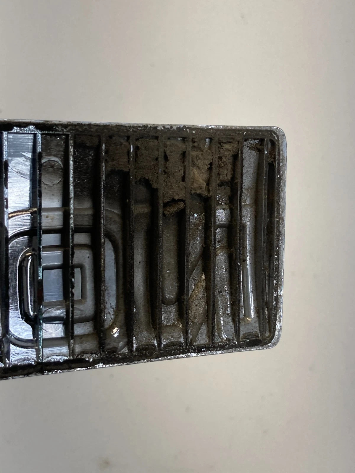 2007-2014 FORD EXPEDITION EL FRONT FENDER LOGO NAMEPLATE EMBLEM 7L14-4043156-E0