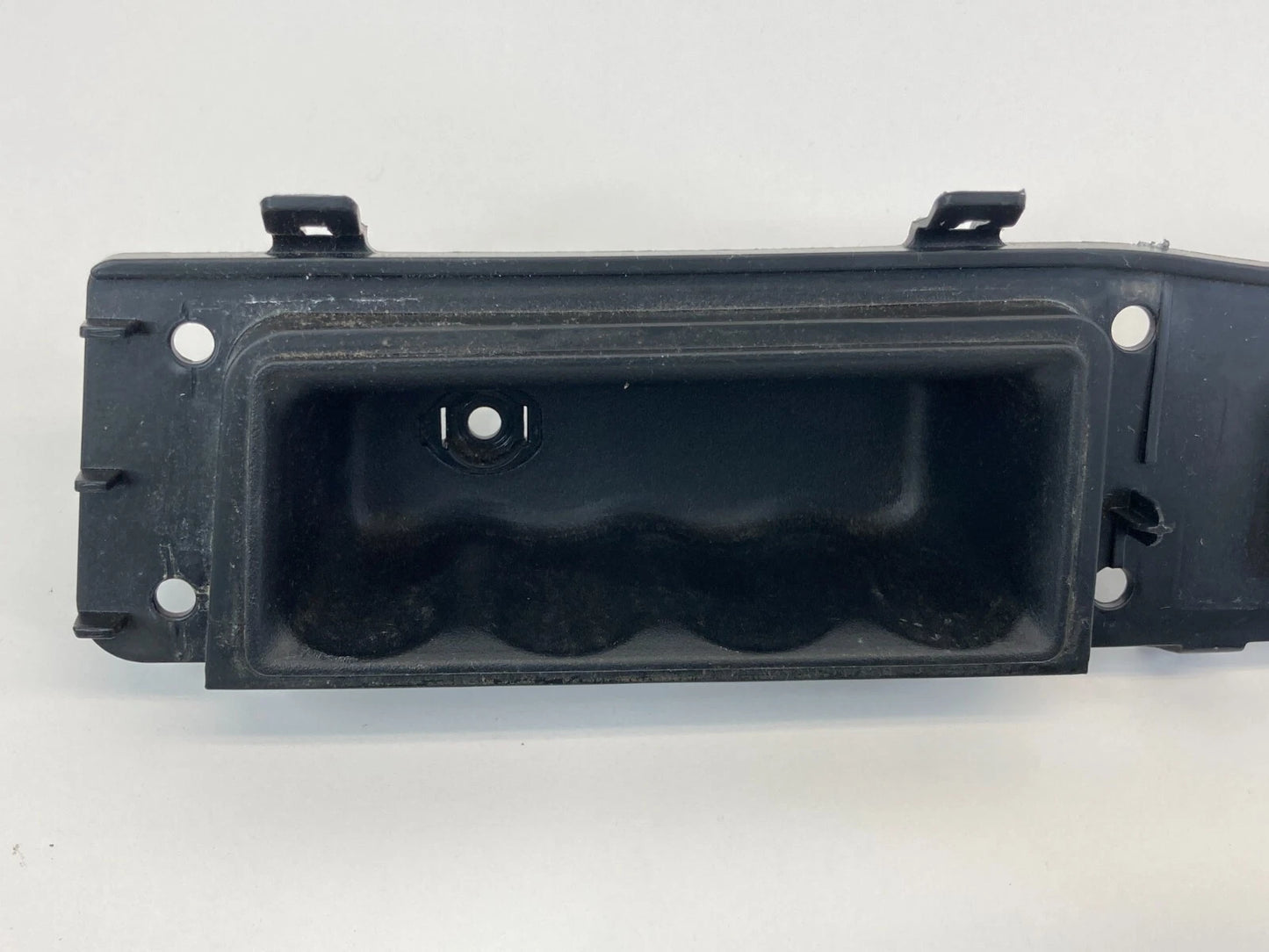 2011-2017 JEEP PATRIOT REAR LEFT DOOR WINDOW SWITCH FRAME TRIM W/ PULL HANDLE