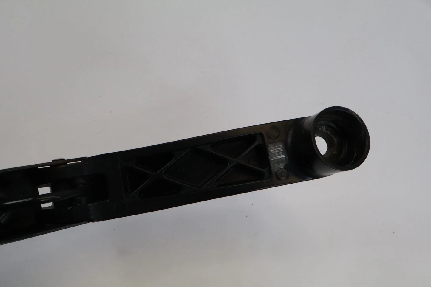 2011-2016 HYUNDAI ELANTRA FRONT LEFT & RIGHT WINDSHIELD WIPER ARM PAIR SET OEM