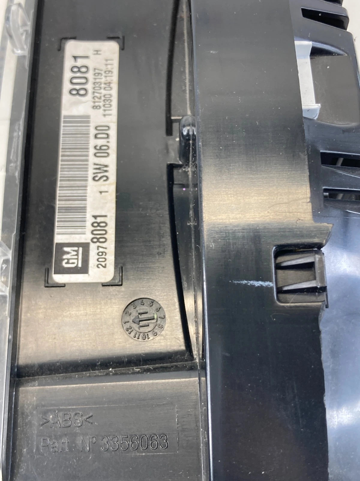 2011 GMC Terrain Dash Instrument Cluster Speedometer Gauges Unk Miles OEM