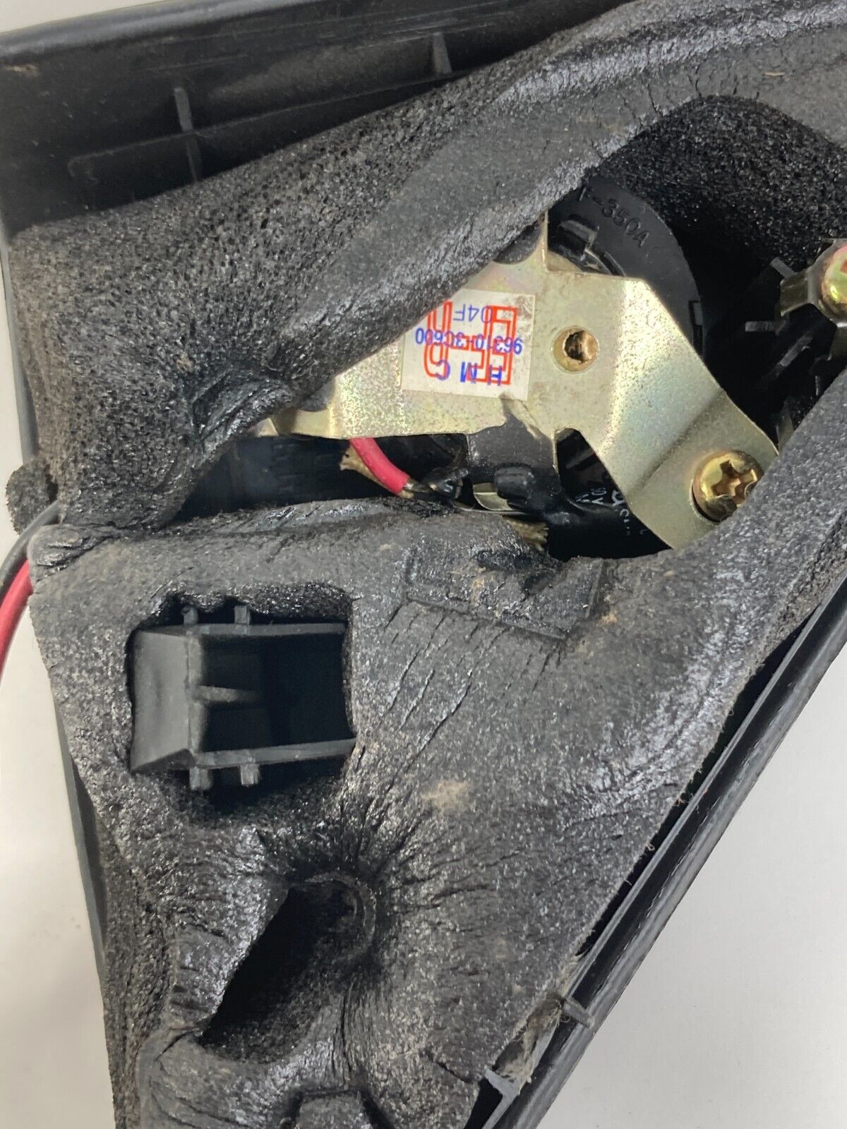 2002-2005 Hyundai Sonata Front Right Door Tweeter Spdeker w/ Cover 96310-3C600