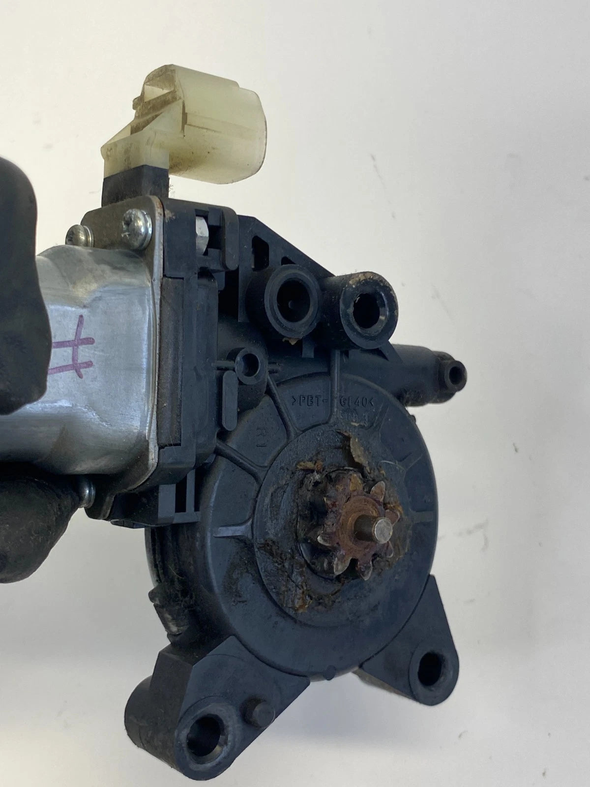 2010-2013 KIA FORTE FRONT RIGHT PASSENGER SIDE POWER WINDOW MOTOR 82460-1M000